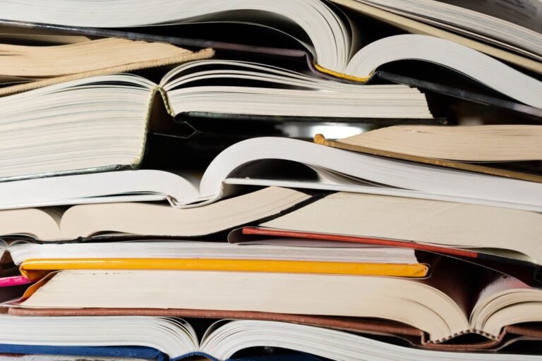 Authors Clash With Publishers Over Anthropic Payouts