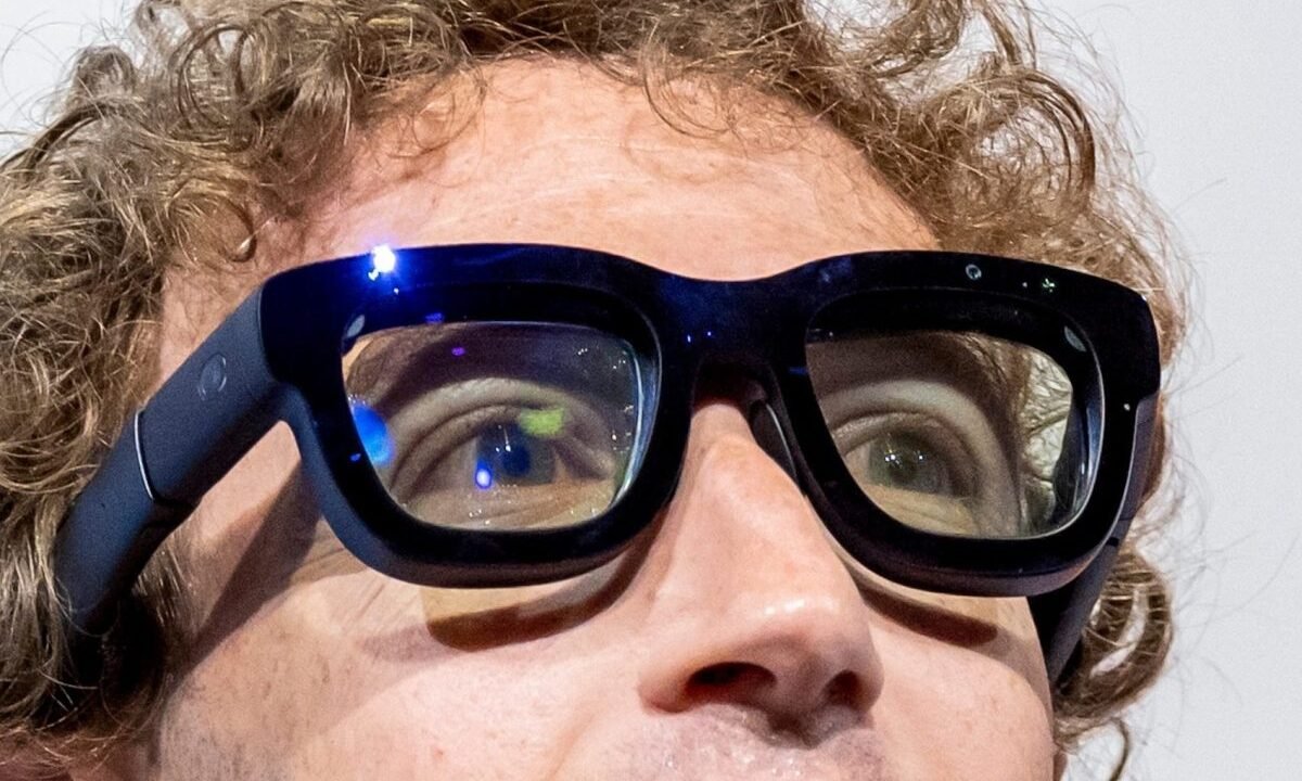Meta to Launch Camera-Free AI Glasses